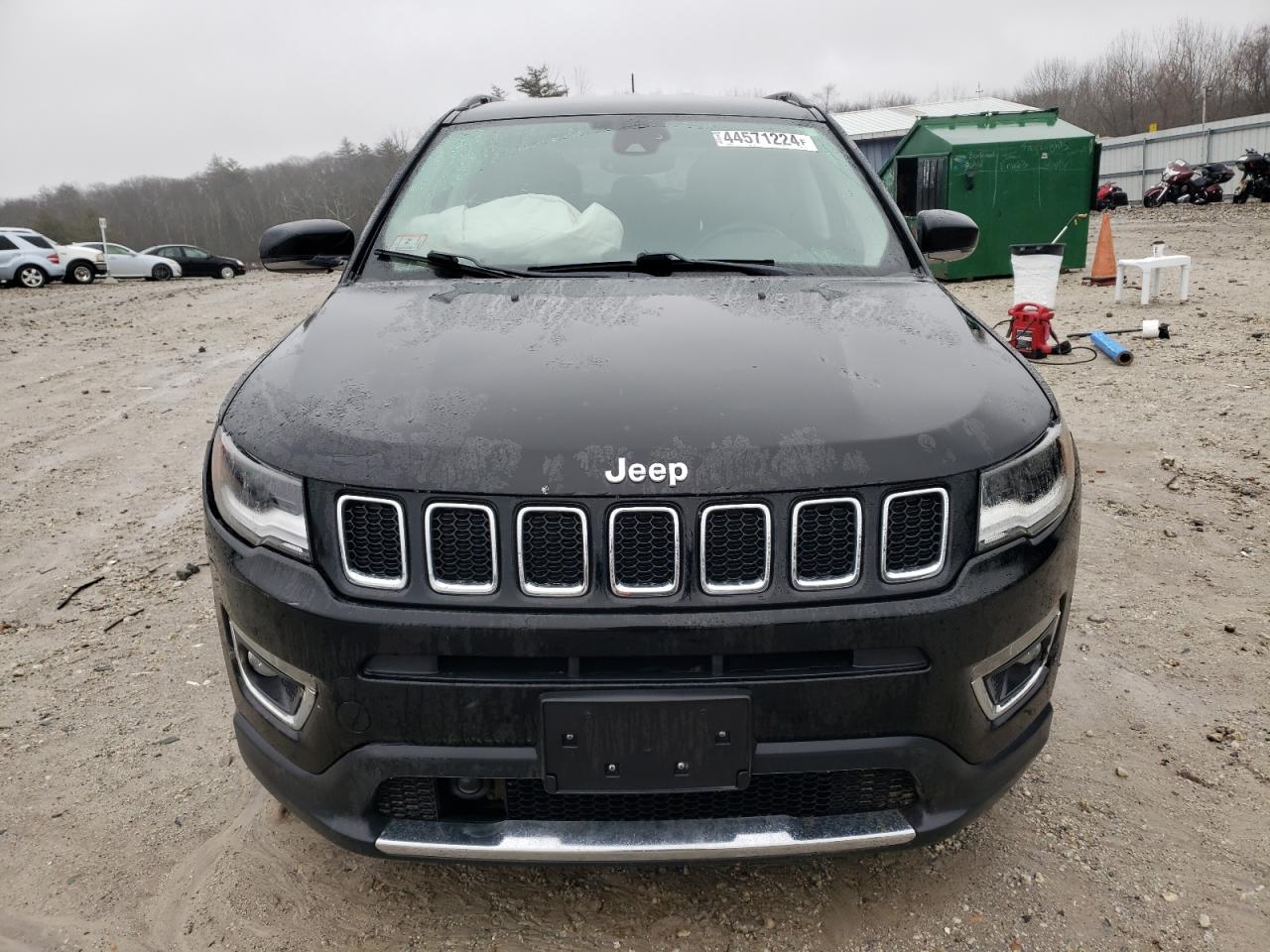 3C4NJDCBXJT332944  jeep compass 2018 IMG 4