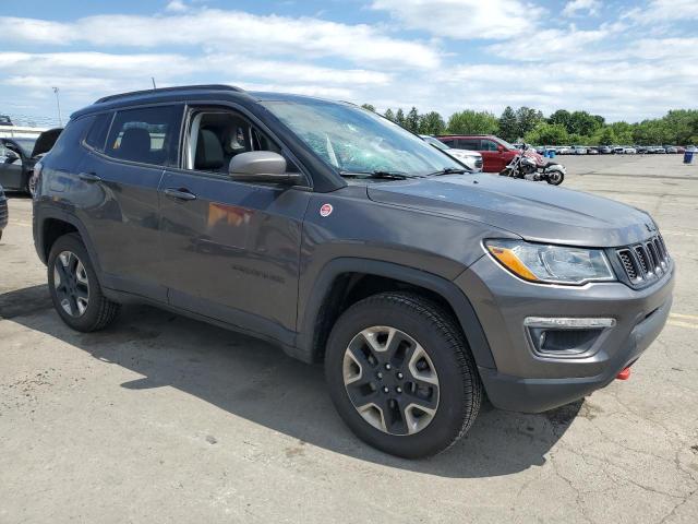 3C4NJDDB6JT316349  jeep compass 2018 IMG 3