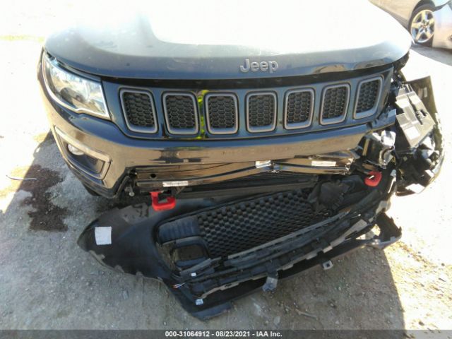 3C4NJDDB7JT315789  jeep compass 2018 IMG 5