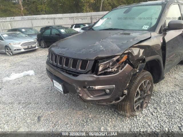 3C4NJDDB9JT470070  jeep compass 2018 IMG 5