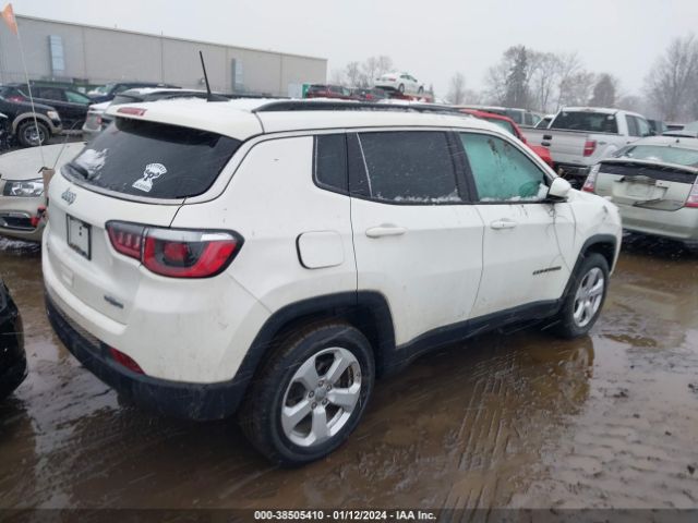 3C4NJDBB3LT119726  jeep compass 2019 IMG 3