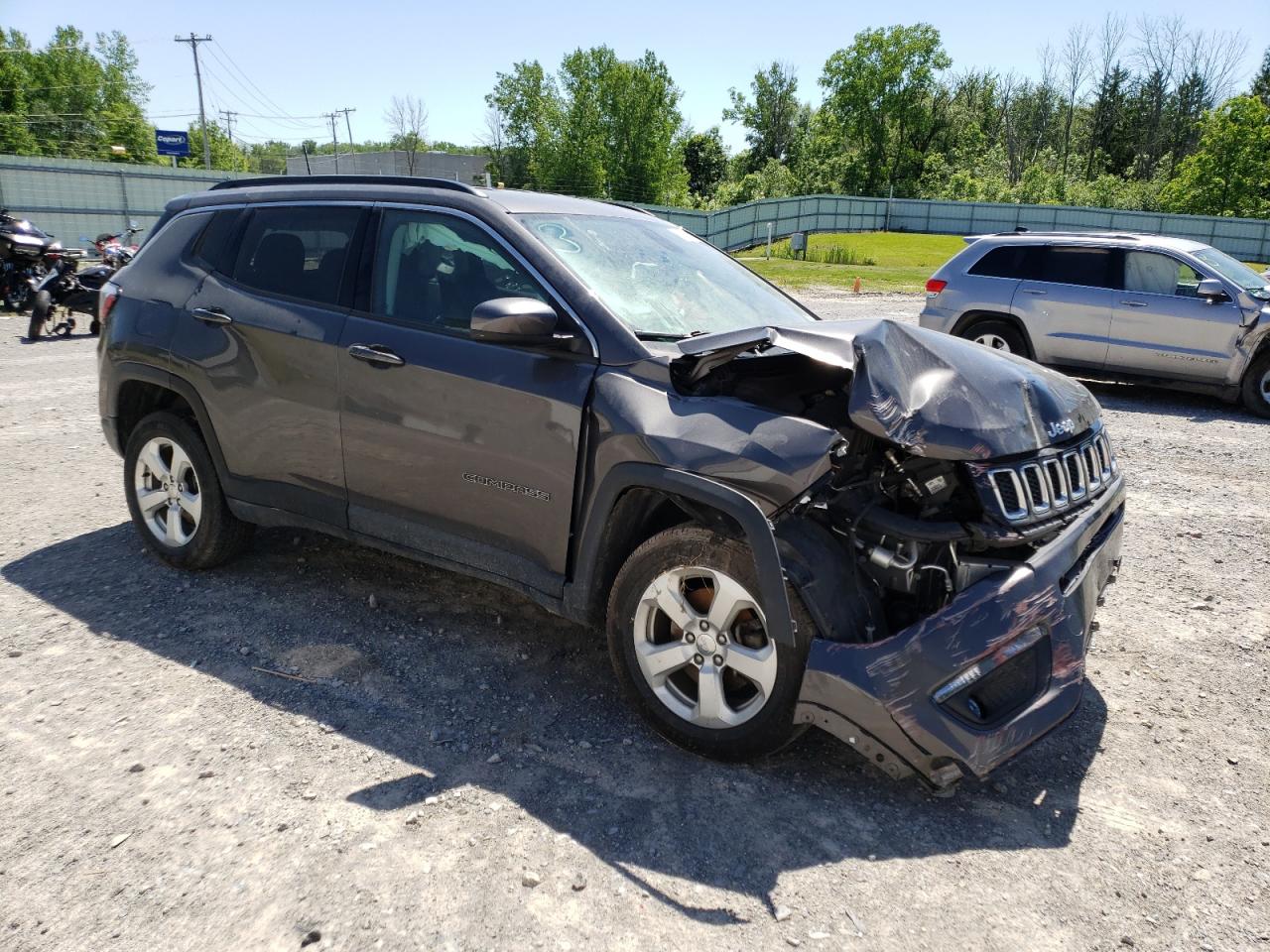 3C4NJDBB6LT149433  jeep compass 2019 IMG 3