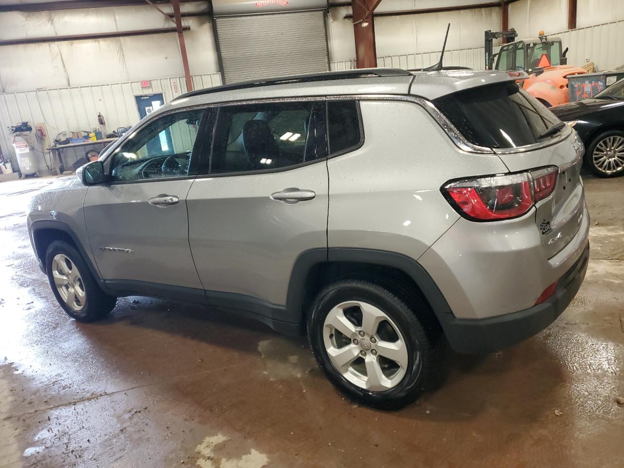 3C4NJDBBXKT729234  jeep compass 2019 IMG 1