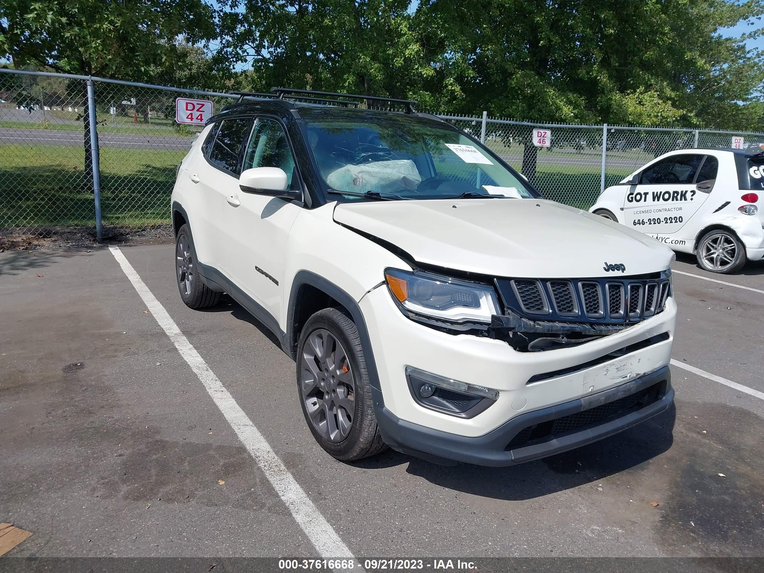 3C4NJDCB1KT742307  jeep compass 2019 IMG 0