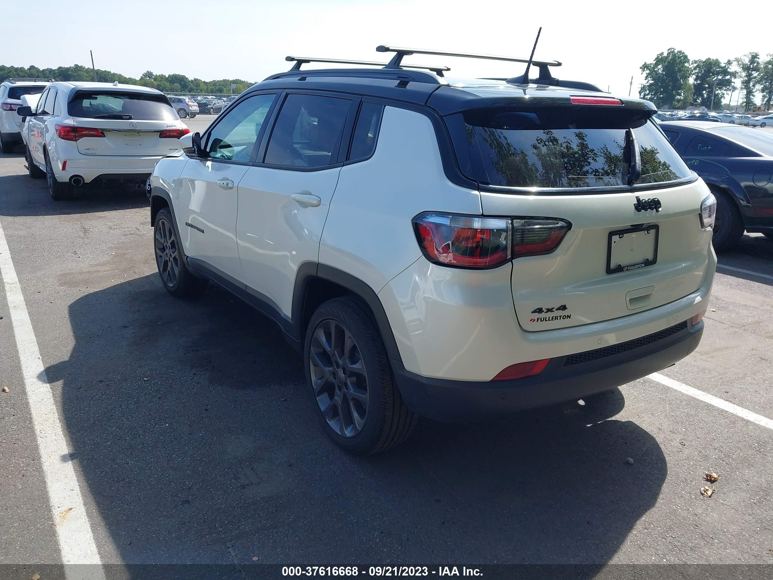 3C4NJDCB1KT742307  jeep compass 2019 IMG 2