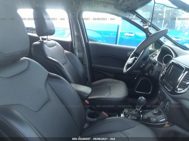 3C4NJDCB6KT735417  jeep compass 2019 IMG 4