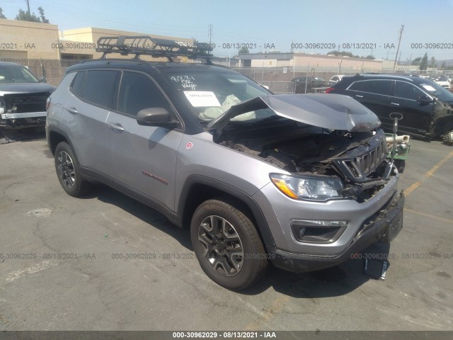 3C4NJDDB0KT739929  jeep compass 2019 IMG 0