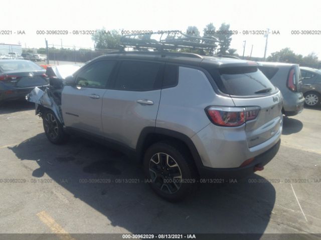 3C4NJDDB0KT739929  jeep compass 2019 IMG 2