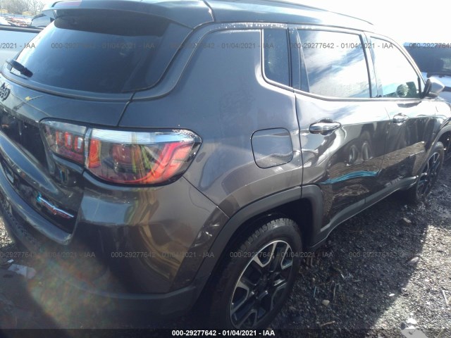 3C4NJDDB1KT721813  jeep compass 2019 IMG 3