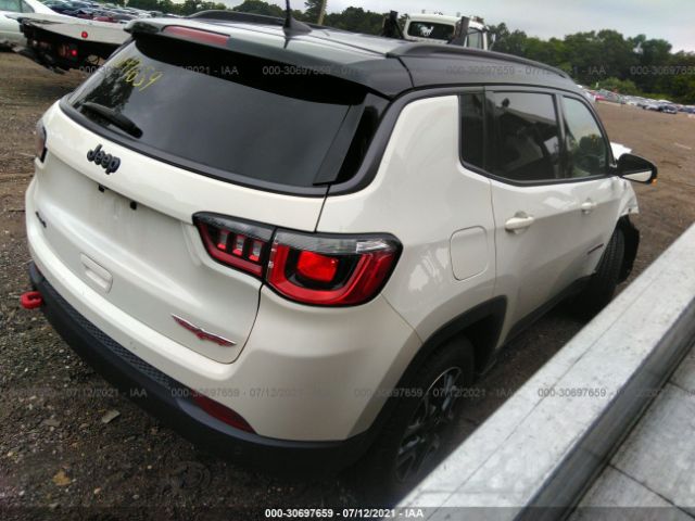 3C4NJDDB1KT759865  jeep compass 2019 IMG 3