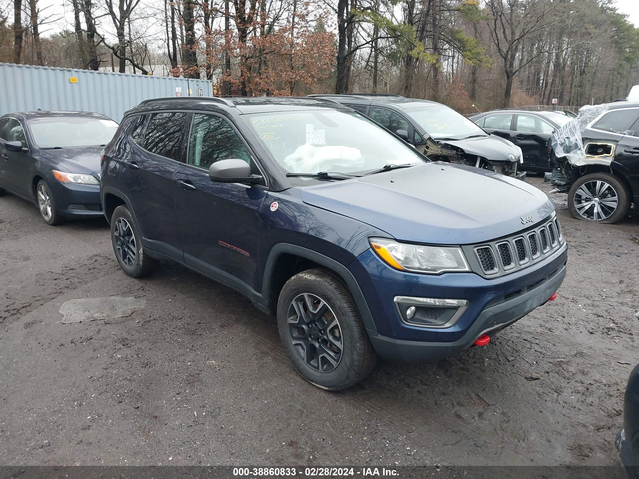 3C4NJDDB6KT739501  jeep compass 2019 IMG 0