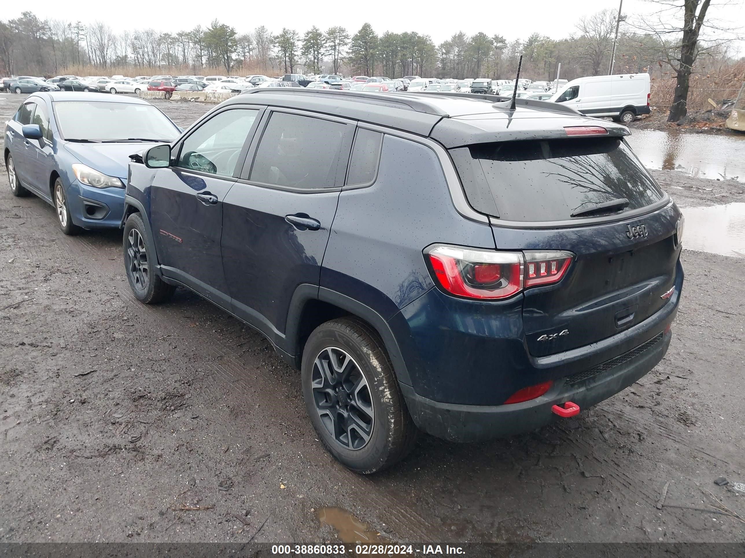 3C4NJDDB6KT739501  jeep compass 2019 IMG 2