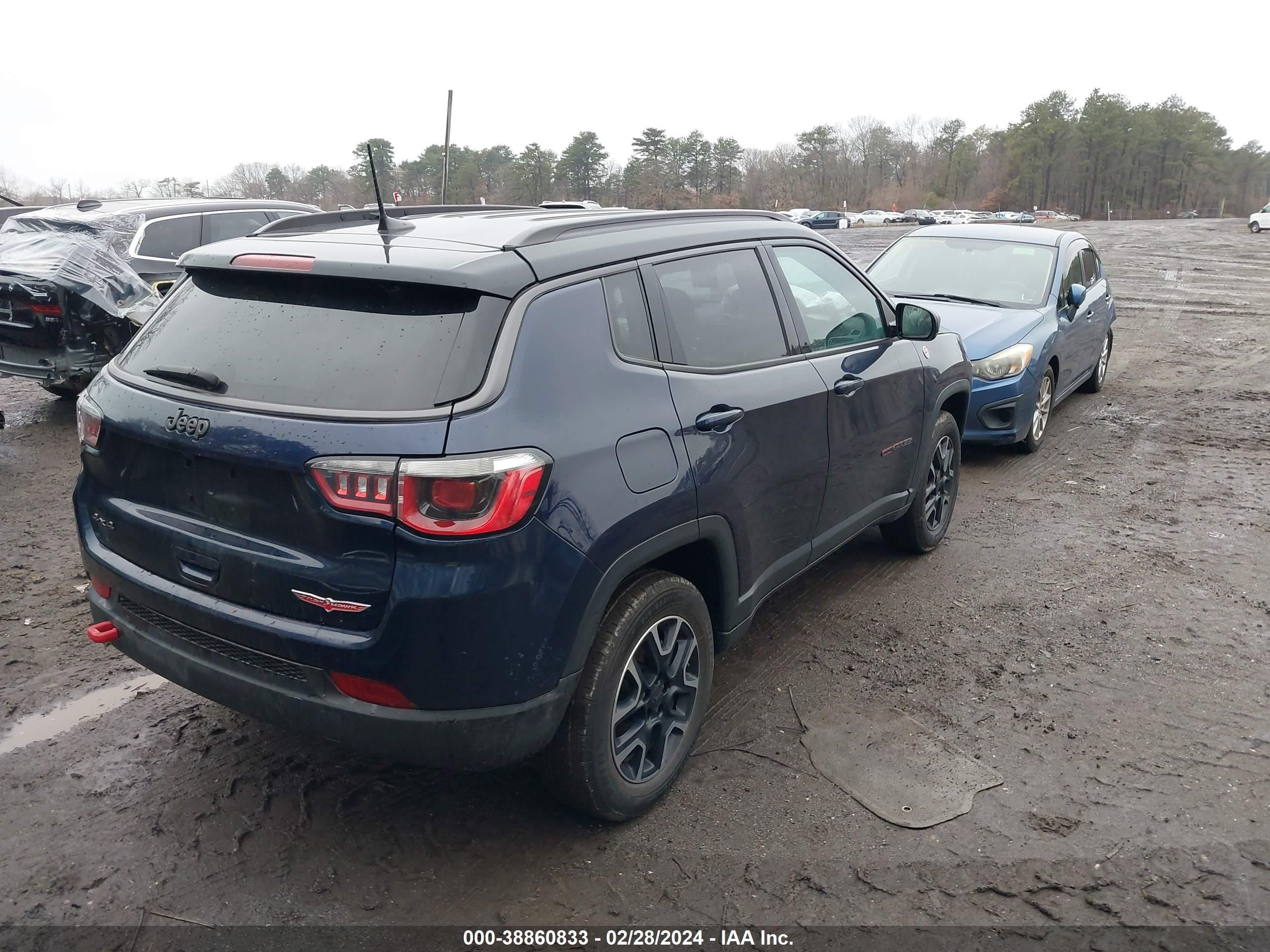 3C4NJDDB6KT739501  jeep compass 2019 IMG 3