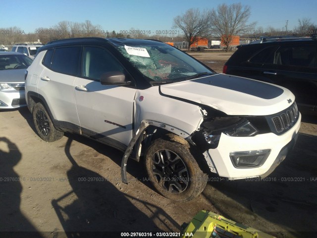 3C4NJDDBXKT669078  jeep compass 2019 IMG 0