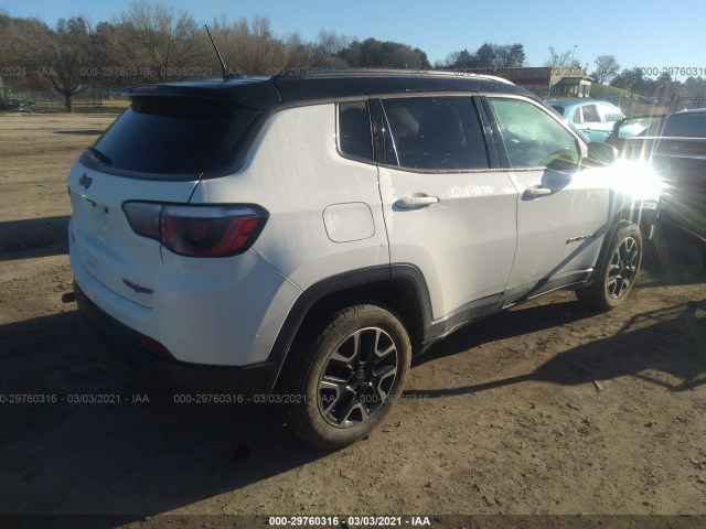 3C4NJDDBXKT669078  jeep compass 2019 IMG 3