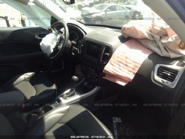 3C4NJCBB7LT242083  jeep compass 2020 IMG 4