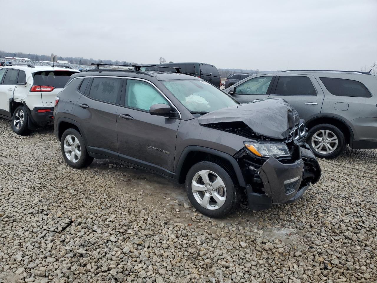 3C4NJDBB5MT538226  jeep compass 2020 IMG 3