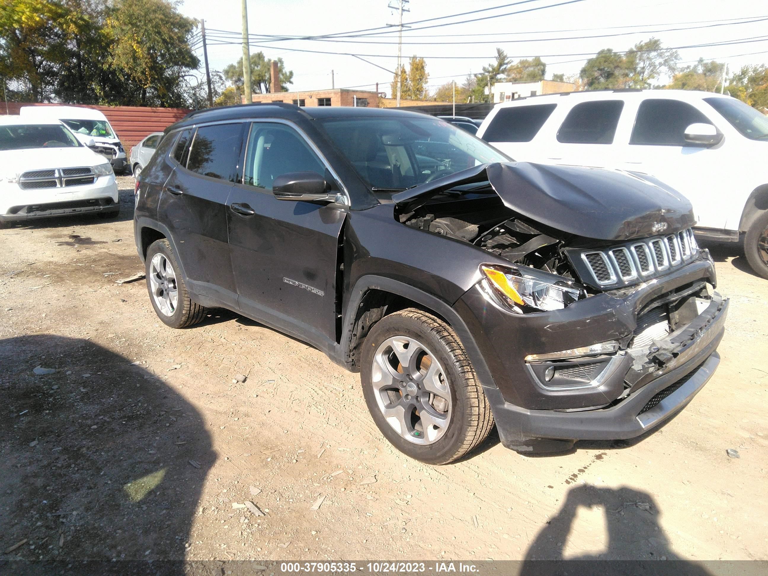 3C4NJDCB8LT252075  jeep compass 2020 IMG 0