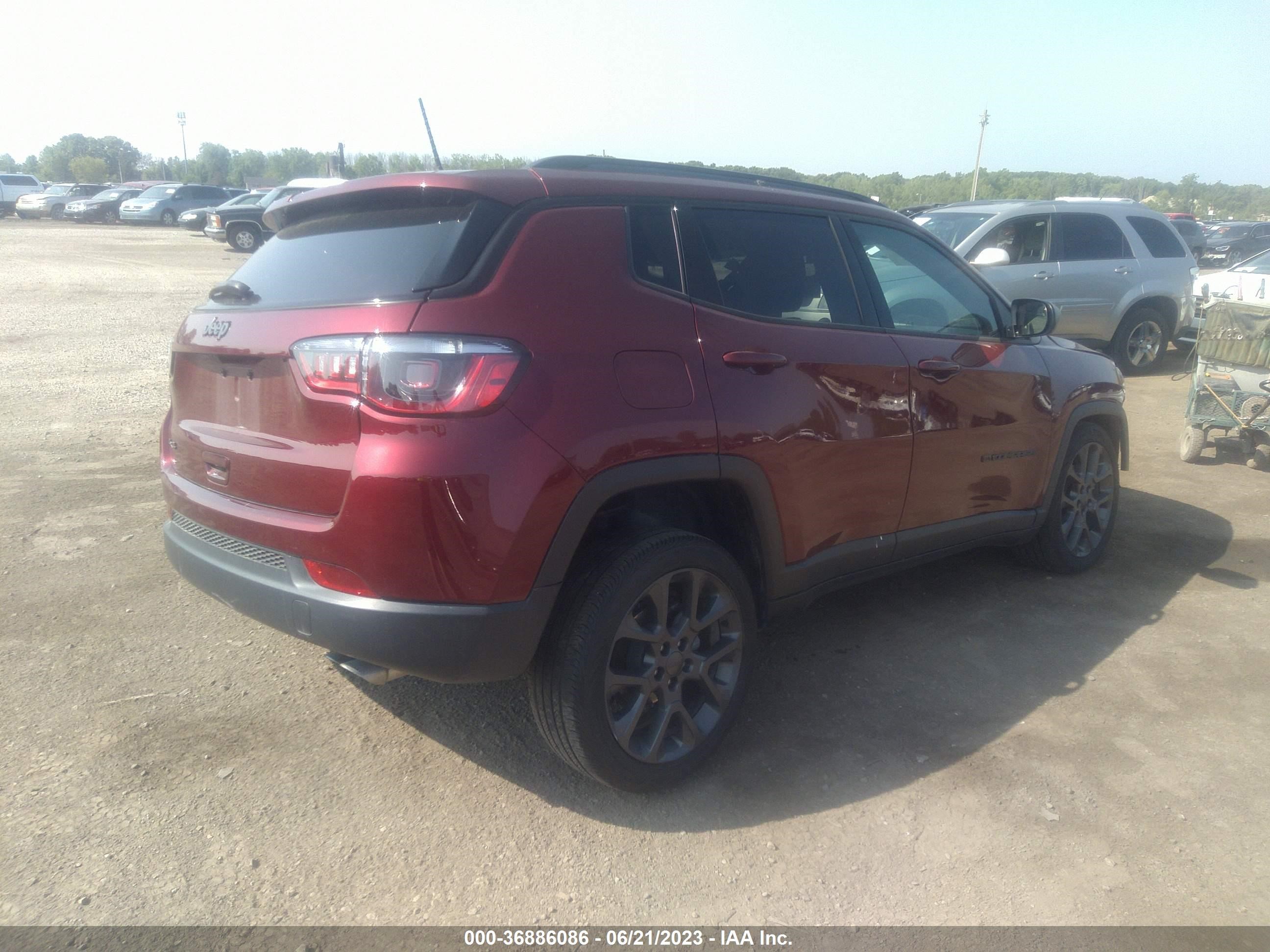 3C4NJDEB7MT532472  jeep compass 2020 IMG 3