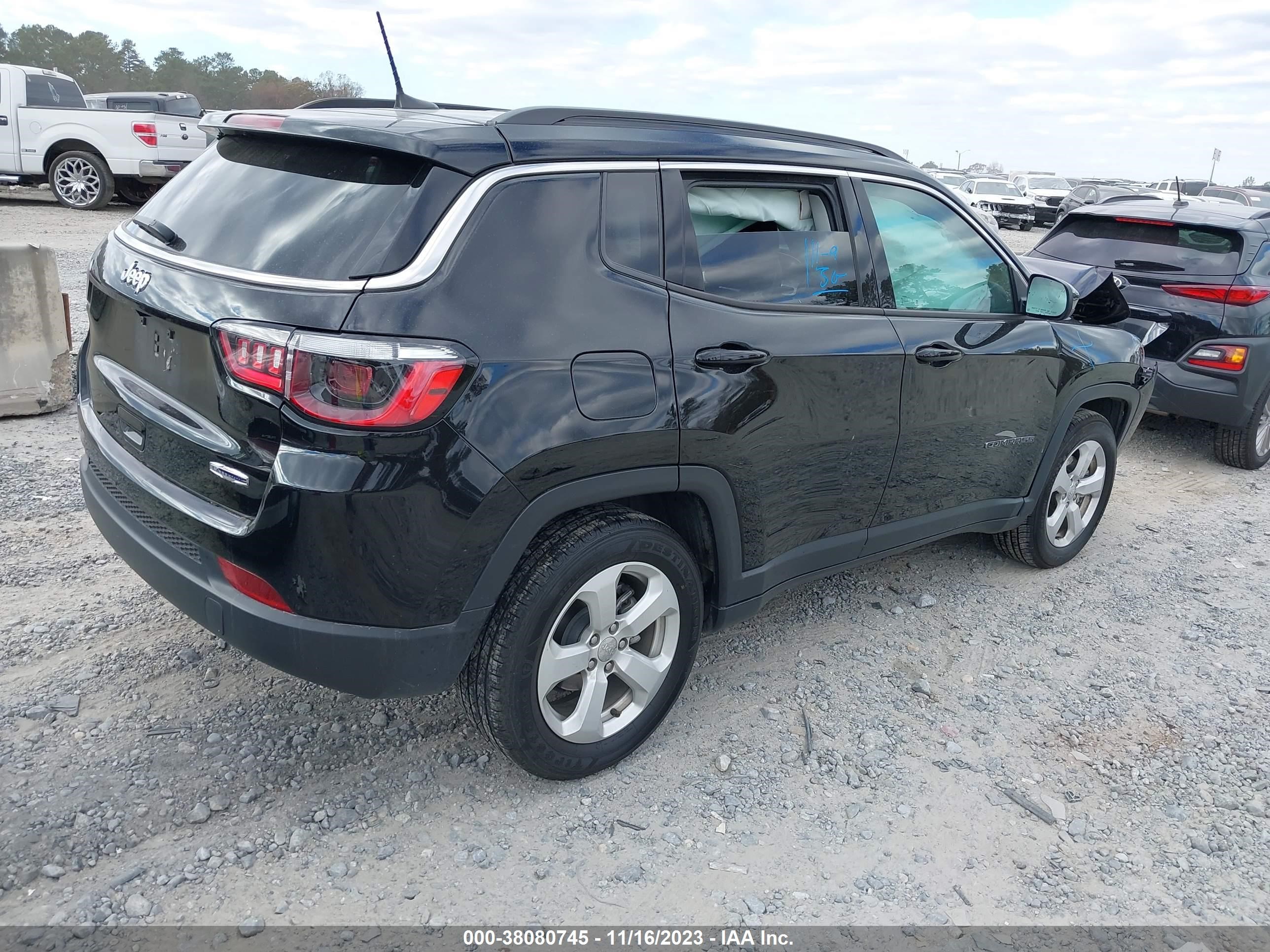 3C4NJCBB8MT592243  jeep compass 2021 IMG 3