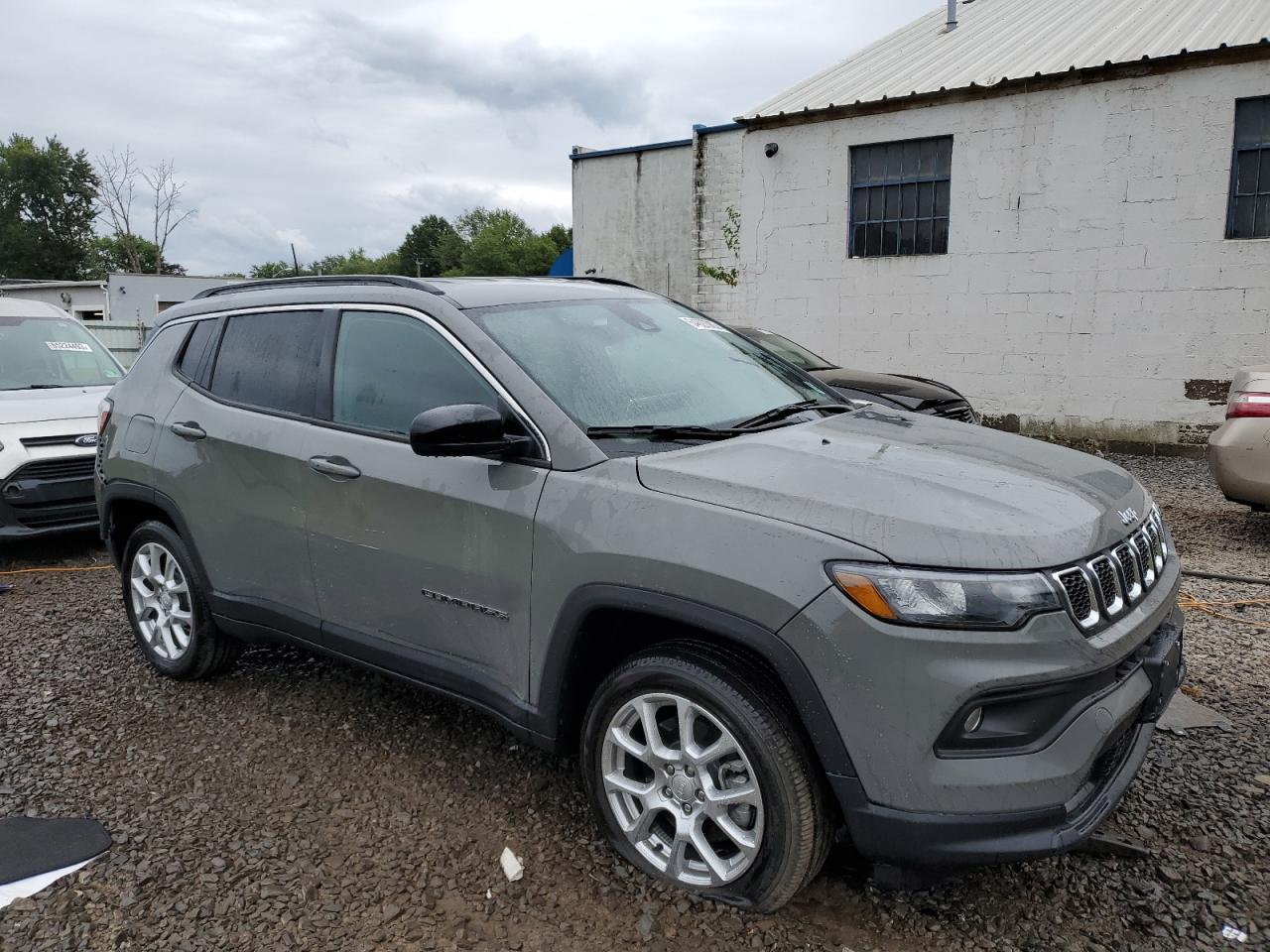 3C4NJDFN2PT514815  jeep compass 2023 IMG 3