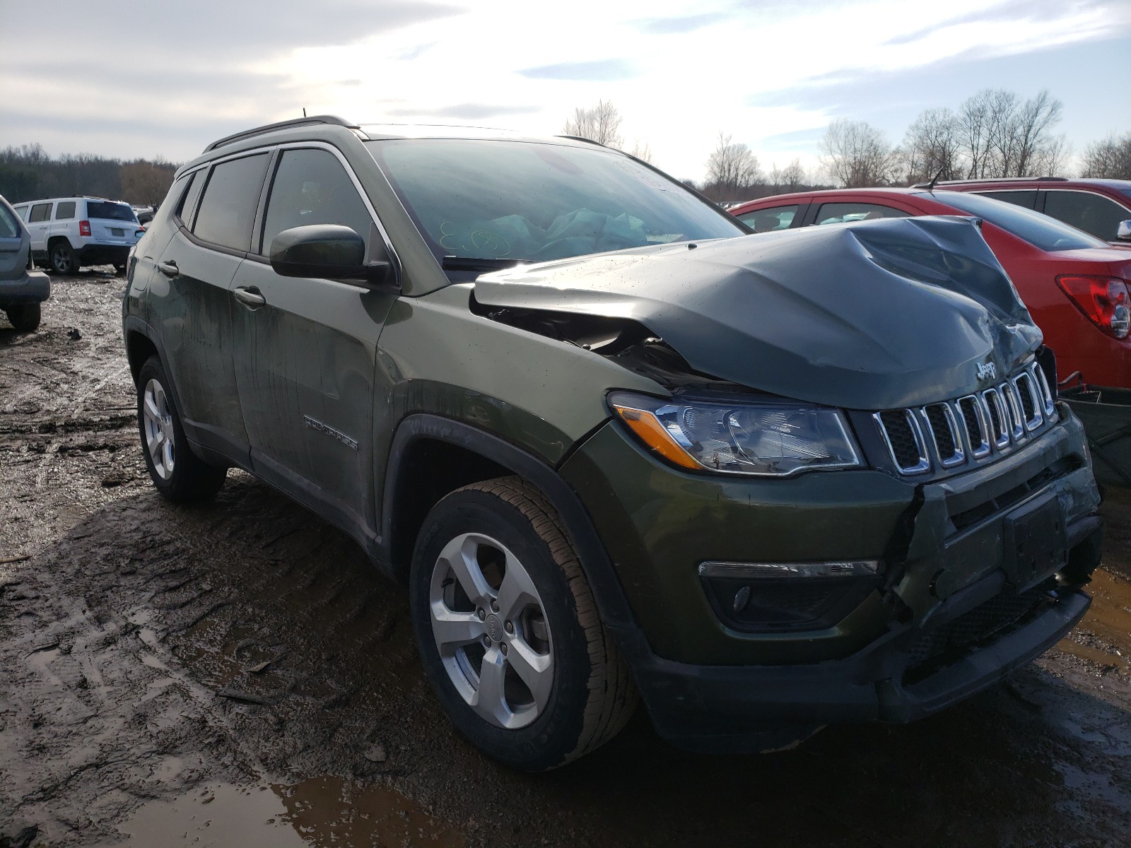 3C4NJDBB5JT280799  jeep compass la 2018 IMG 0