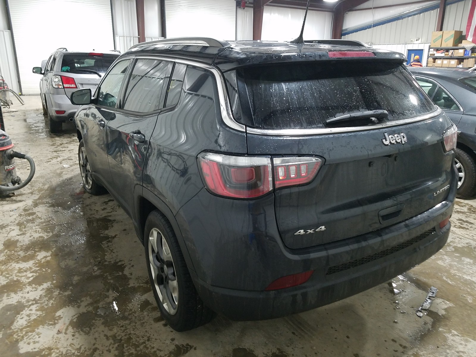 3C4NJDCB7HT680615  jeep compass li 2017 IMG 2