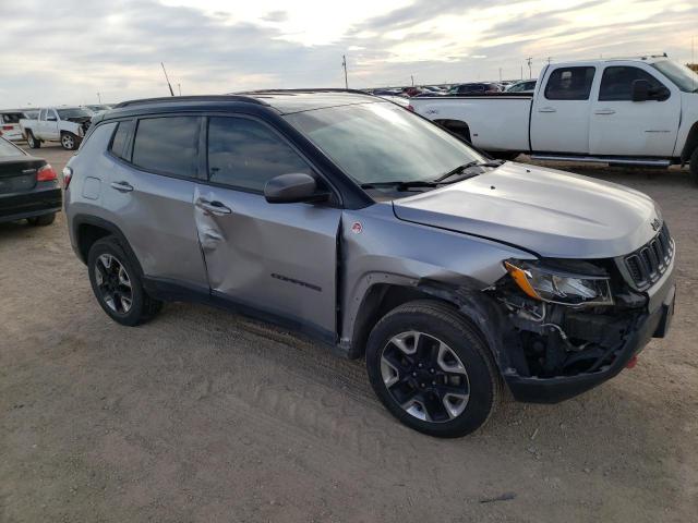 3C4NJDDB8JT451431  jeep compass tr 2018 IMG 3