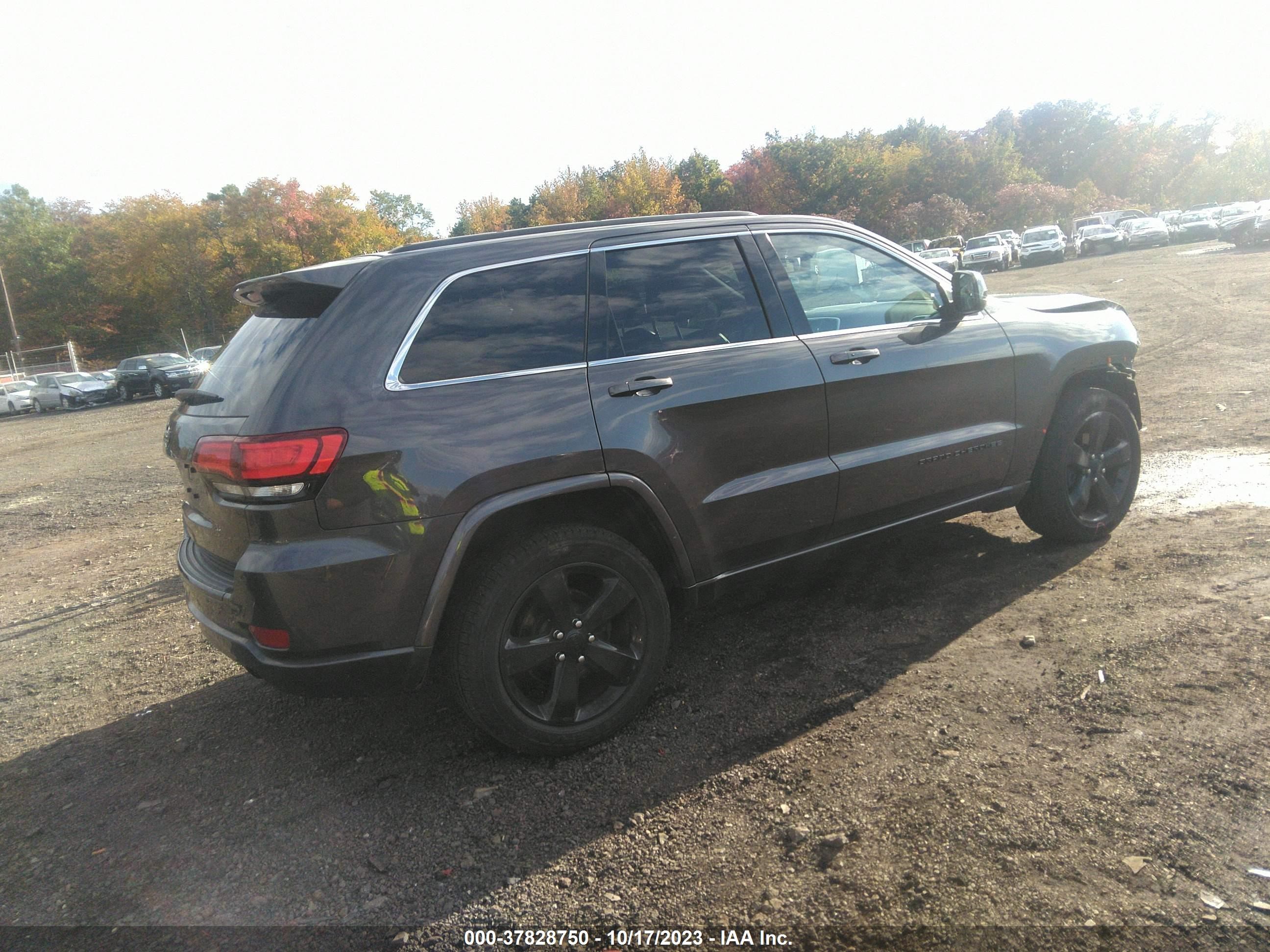 1C4RJFAG7FC224960  jeep grand cherokee 2015 IMG 3