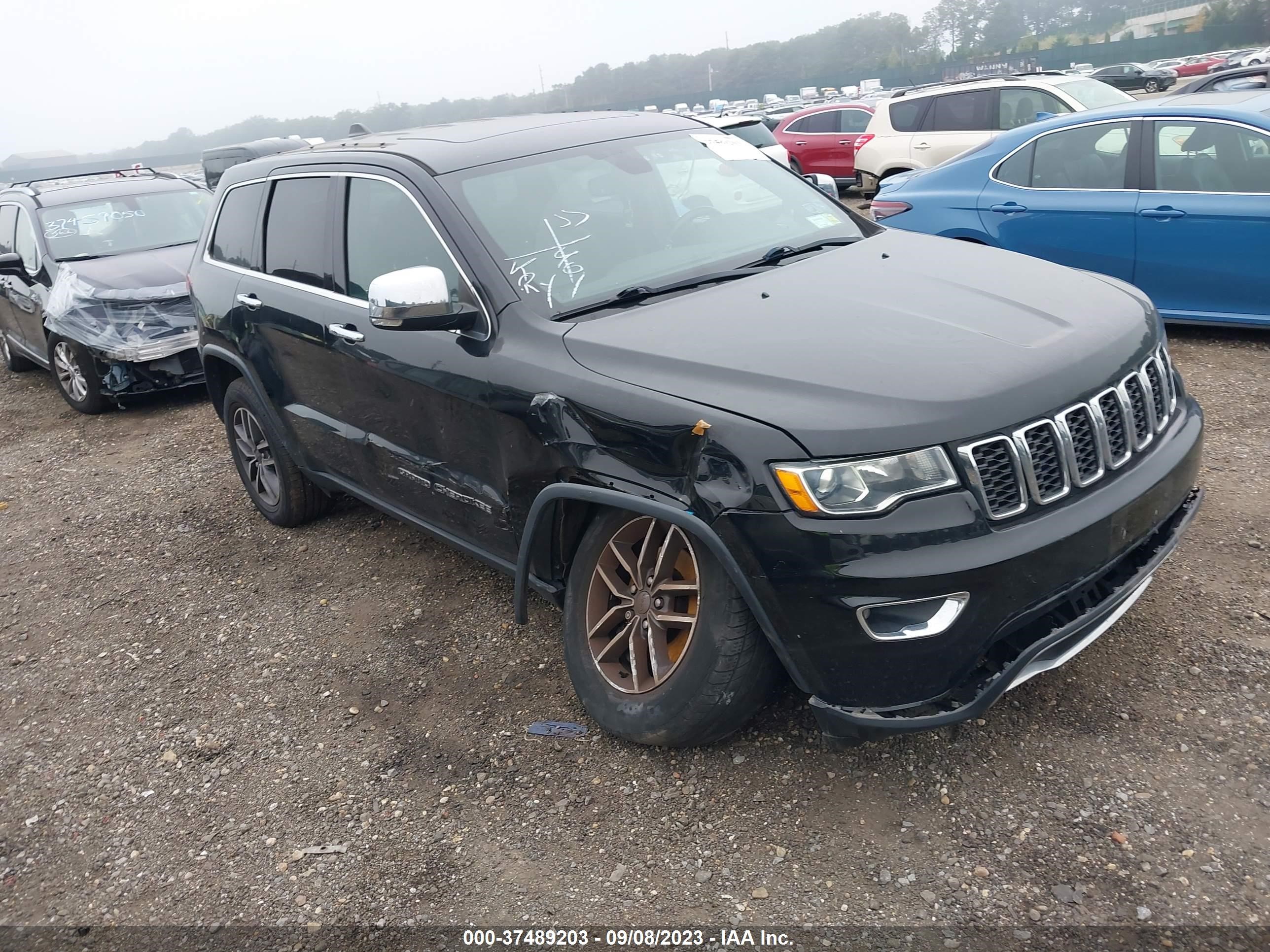 1C4RJFBT1KC529506  jeep grand cherokee 2019 IMG 0