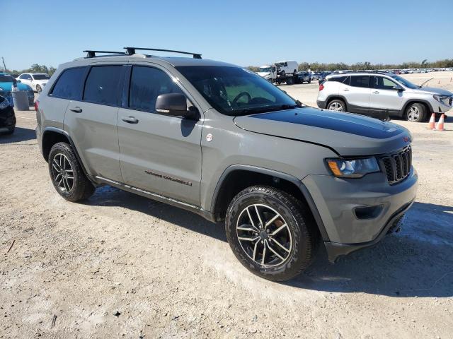 1C4RJFLG8KC612352  jeep grand cherokee 2018 IMG 3