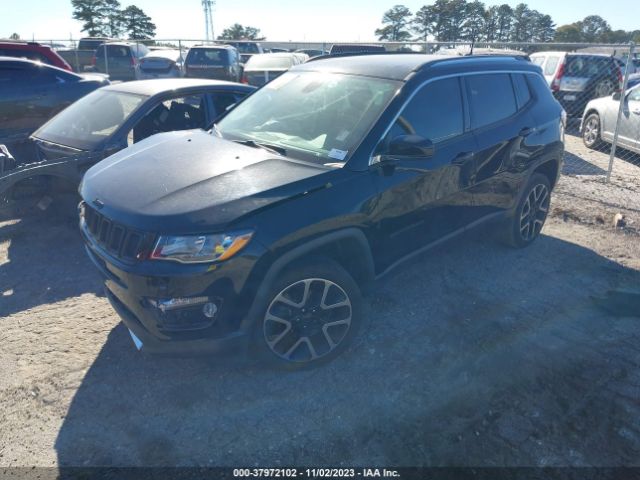 3C4NJDCB2HT647103  jeep new compass 2017 IMG 1