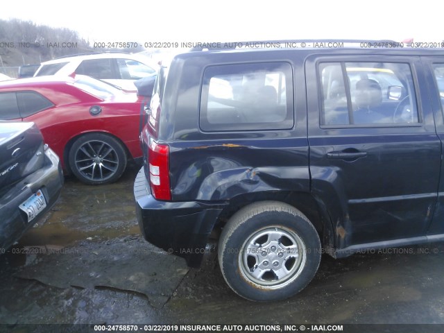 1J4NF2GB3AD649528  jeep patriot 2010 IMG 5