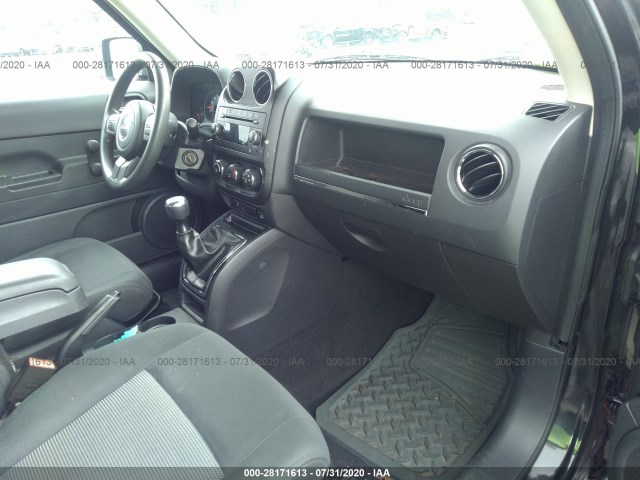 1J4NT1GB1BD151414  jeep patriot 2011 IMG 4