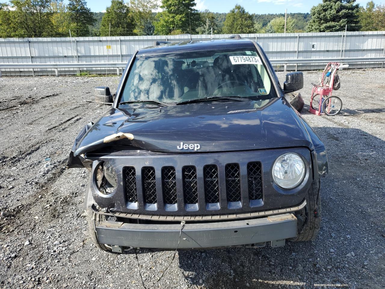 1C4NJRFB0FD183935  jeep  2015 IMG 4