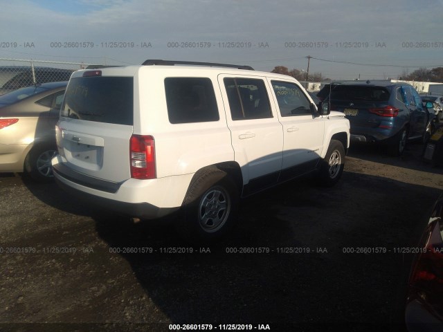 1C4NJRBB3ED595853  jeep  2014 IMG 3