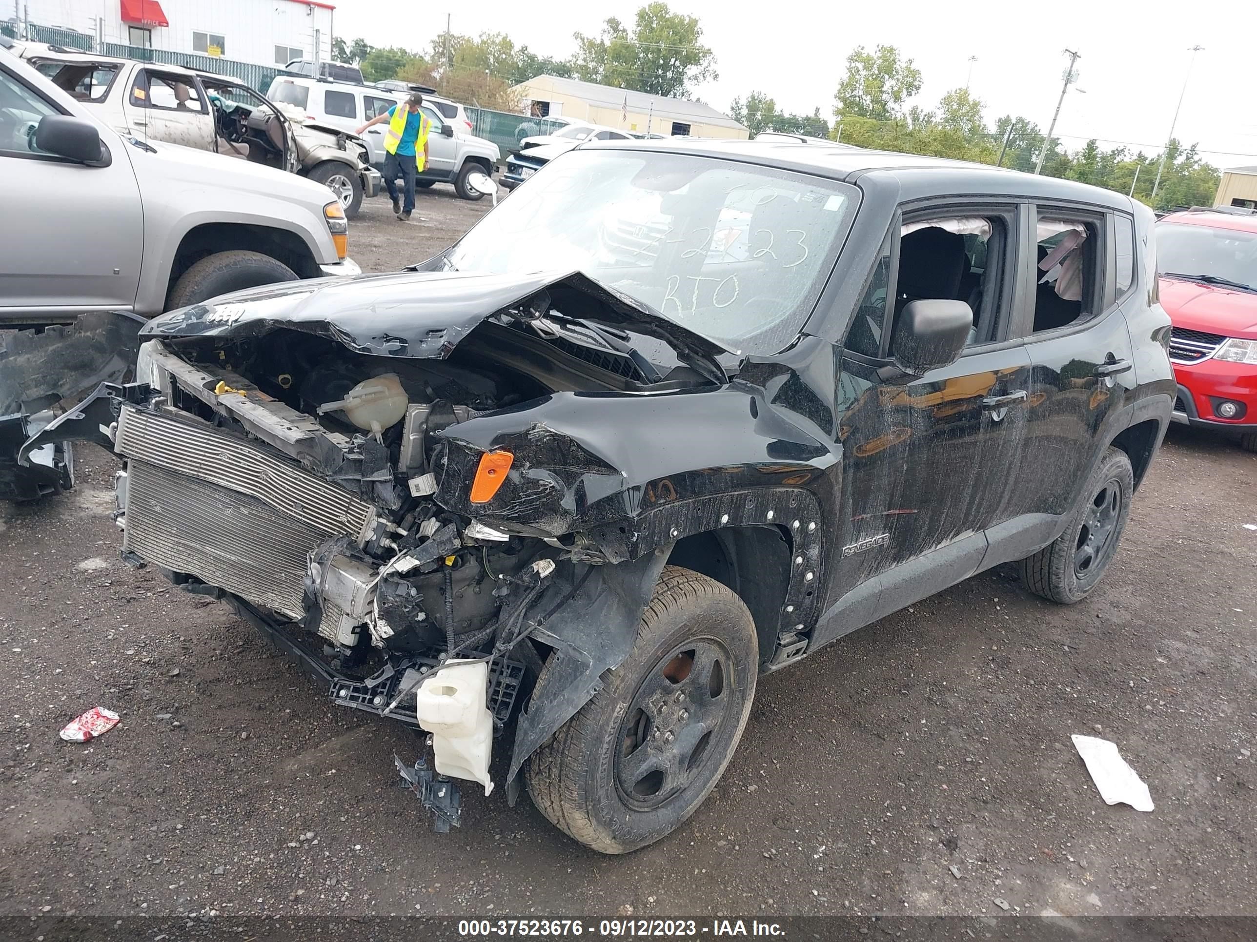 ZACCJBAB7JPH14211  jeep renegade 2018 IMG 1