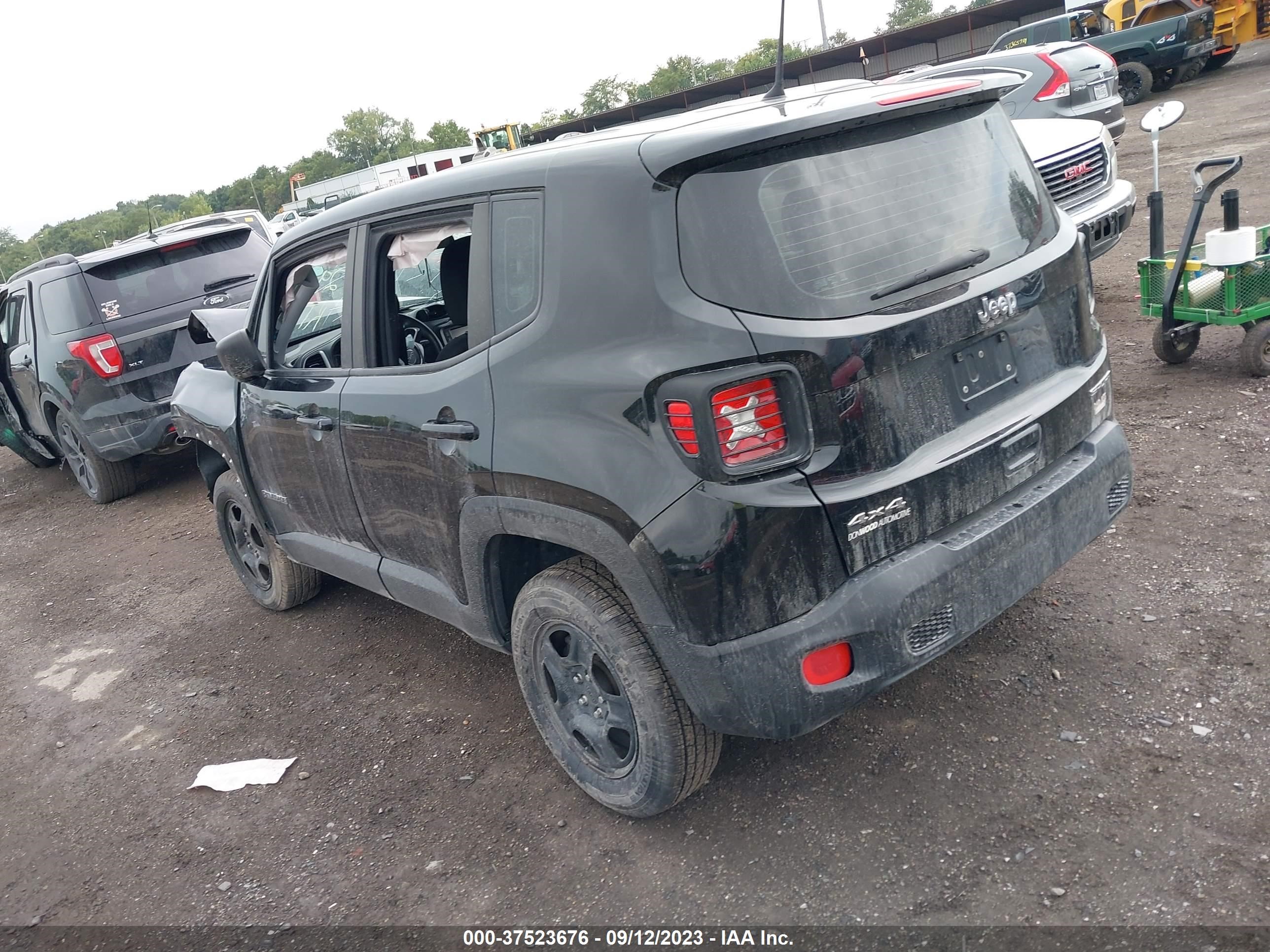 ZACCJBAB7JPH14211  jeep renegade 2018 IMG 2