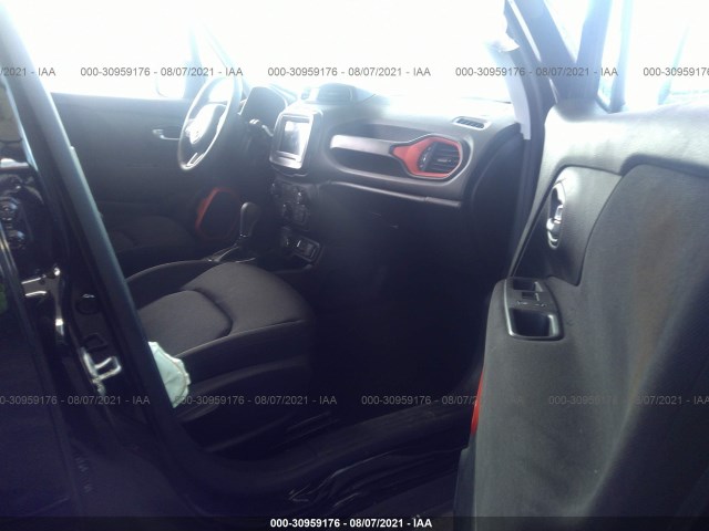 ZACCJBABXJPH83961  jeep renegade 2018 IMG 4