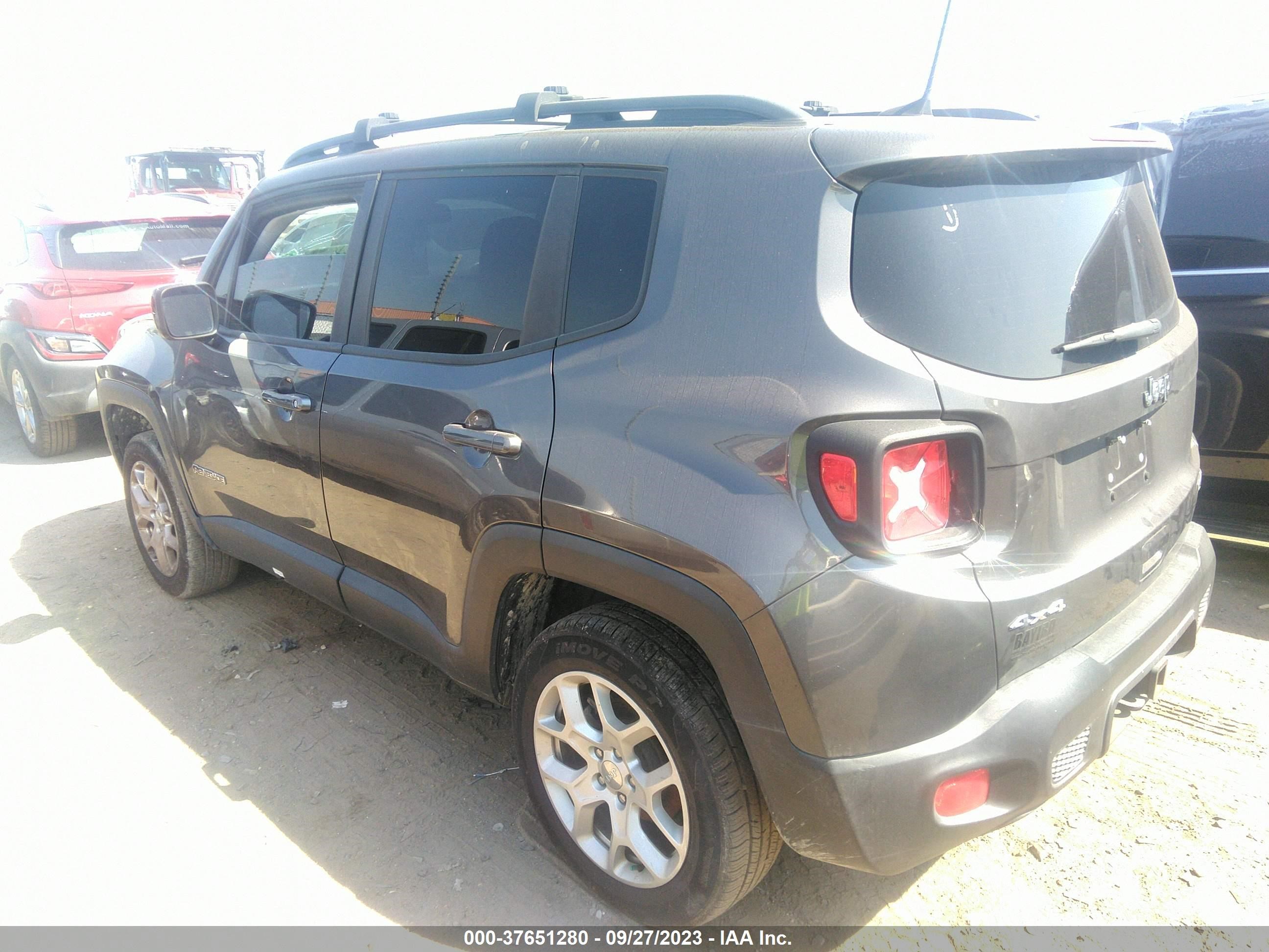 ZACCJBBB4JPH92637  jeep renegade 2018 IMG 2