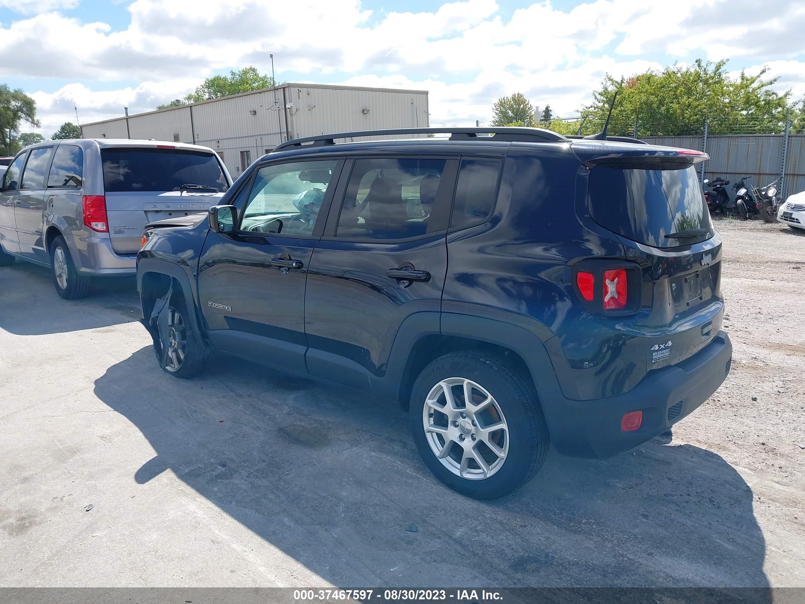 ZACNJBBB6KPJ97408  jeep renegade 2019 IMG 2