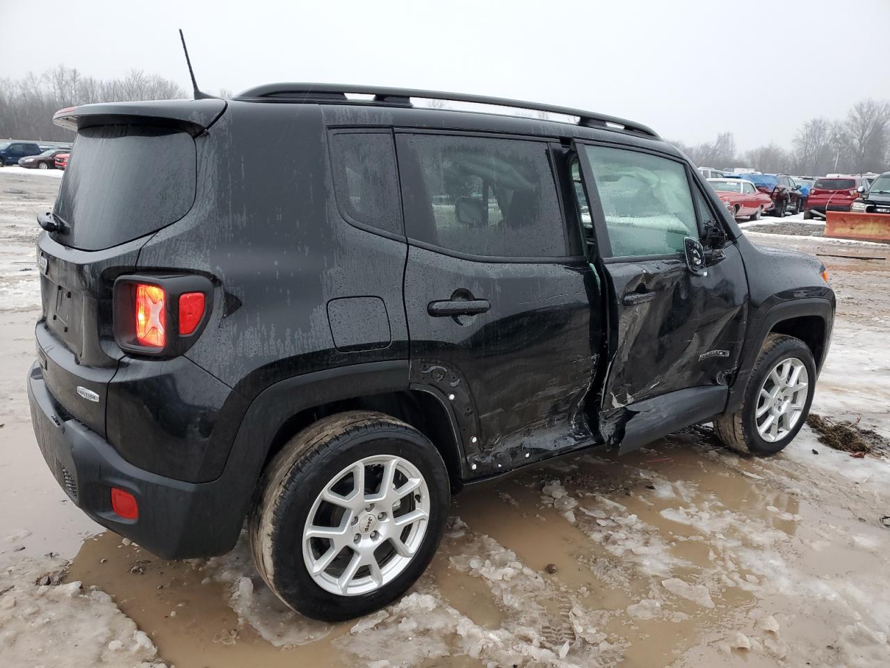 ZACNJDB11NPN62715  jeep renegade 2022 IMG 2