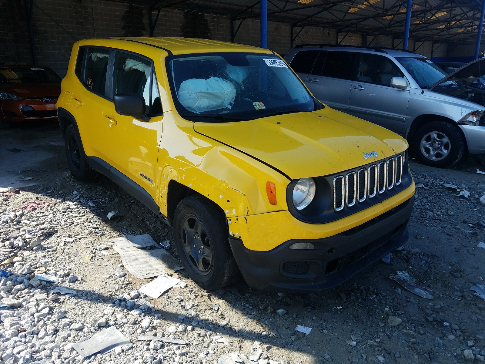 ZACCJAATXGPD46943  jeep  2016 IMG 0