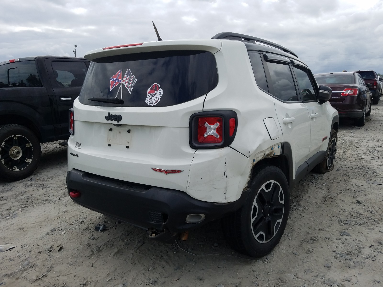 ZACCJBCT2GPD44249  jeep renegade t 2016 IMG 3