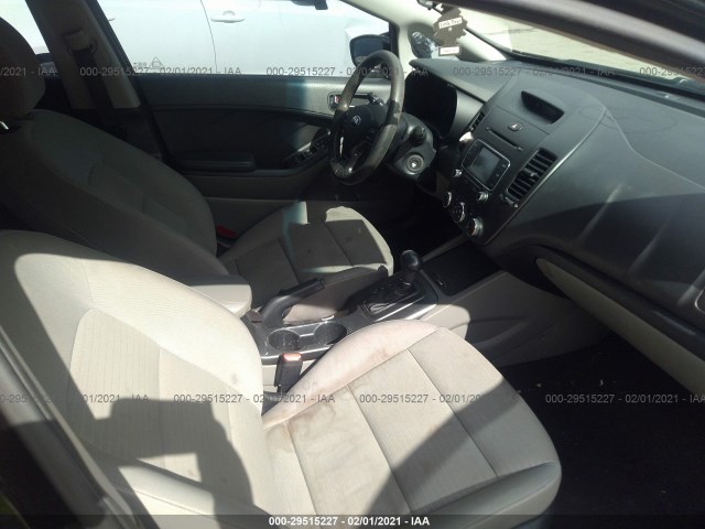 KNAFX4A67G5552802  kia forte 2016 IMG 4