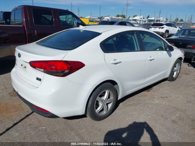 3KPFK4A71HE071332  kia forte 2017 IMG 3