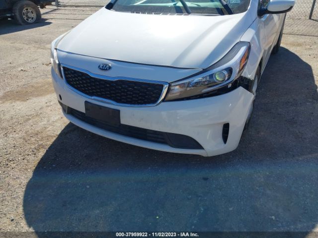 3KPFK4A71HE071332  kia forte 2017 IMG 5