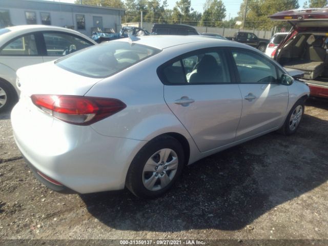 3KPFK4A72HE031275  kia forte 2017 IMG 3