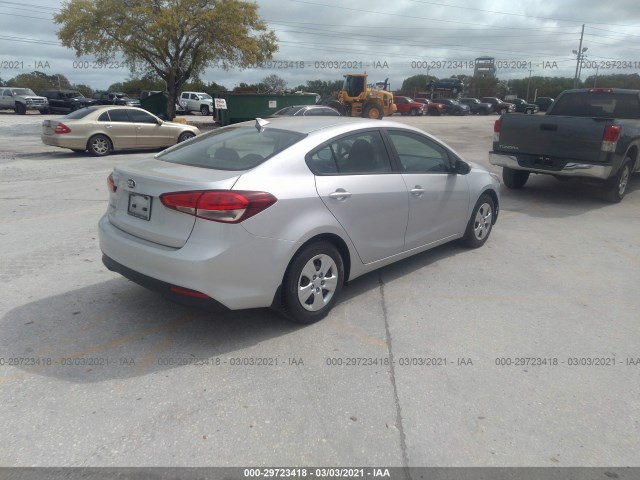 3KPFK4A73HE042253  kia forte 2017 IMG 3