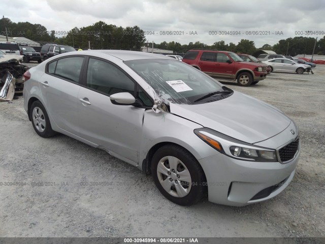 3KPFK4A73HE077181  kia forte 2017 IMG 0